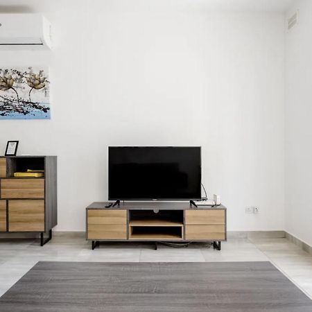 F12 Room 2, Private Room Two Single Beds Privated Bathroom In Shared Flat 姆西达 外观 照片